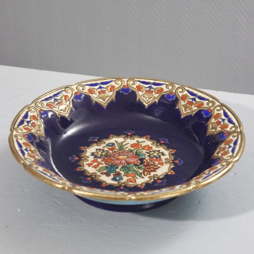 Coupe sur pied émaux - , de