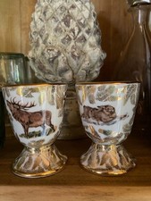 Mazagrans x 2 en porcelaine du Berry, décor de chasse.