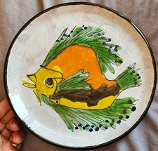 Rare Assiette de table Signée