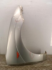 Aile avant droit FORD FOCUS 1 1350731