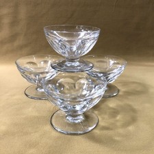 1 coupe à champagne en cristal signé BACCARAT modèle TALLEYRAND 6,8 cm verre