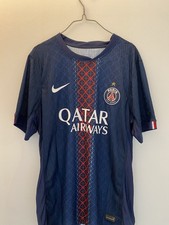 Maillot de football PSG / D.Doué