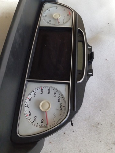 Peugeot 807 compteur - 807,