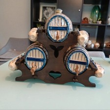 Rare Ensemble de Trois Tonneaux à liqueurs HB  Henriot Quimper et 12 tasses