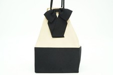 Yves Saint Laurent Le 2way