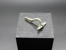 Fibule en bronze de type