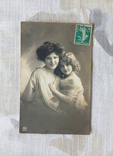 Carte Postale Ancienne Fantaisie  Femme et Jeune Fille CPA Année 1900