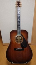 Guitare acoustique YAMAHA