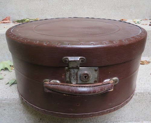 Boite chapeau années 1950 - à,