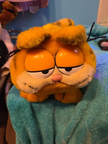 1981 garfield plush cat - 1981,