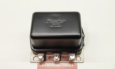 Régulateur Dynamo 12V DUCELLIER  8226   FARMALL CUB FD123 235D 135D 8226D