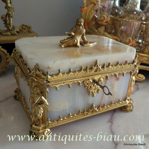 Boite onyx bronze epoque - et,