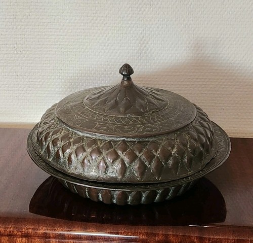 Ancien plat couscous - à,