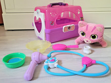 Docteur La Peluche : petit chat malade | chat, boîte transport, kit vétérinaire