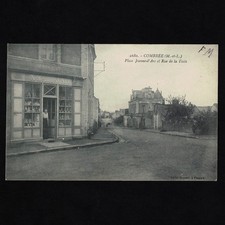 Cpa Combrée / Place Jeanne d'Arc et Rue de la Poste