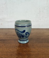 joli petit pot en terre cuite