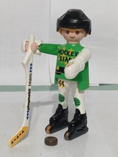 PLAYMOBIL FIGURINE JOUEUR DE