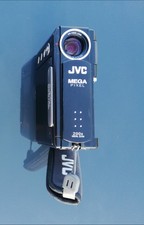 Caméscope Mini DV JVC DVP-7E + Chargeur Adaptateur ?   