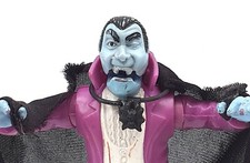 LE VAMPIRE DRACULA MONTRE LES DENTS  ANCIEN JOUET ARTICULÉ COL. PICT. 1989 CHINA