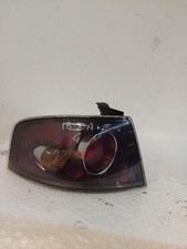 Feu arriere principal gauche