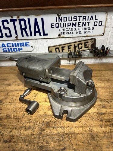 Machine vise for deckel - for, maho