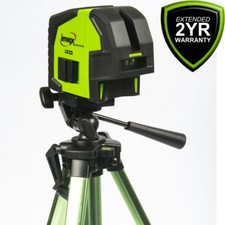 Niveau laser et point plomb