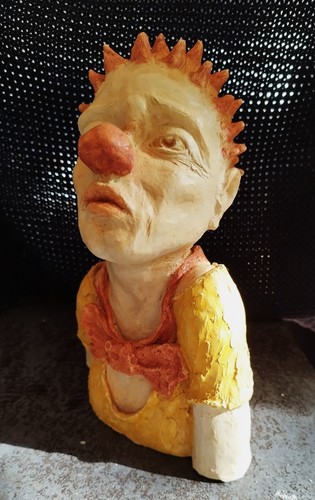 Sculpture terre cuite blanche