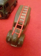 2 autos miniatures  Triang Minic Clockwork