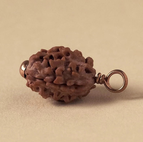 Pendentif faces mukhi - 2,