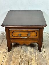 Table basse bout de canapé en noyer style louis Philippe