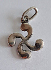 Ancienne Croix Basque
