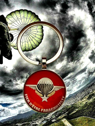 Trdm parachutiste - &,