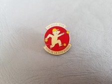 Pin's SPORT - Pétanque - la boule d'or pin's parc de la cité dubois