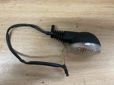 UN CLIGNOTANT ORIGINE AVANT GAUCHE ARRIERE DROIT DERBI 50 SENDA XTREM X TREM