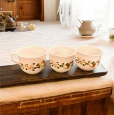 Lot de 3 tasses en arcopal