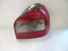 Feu arriere principal droit