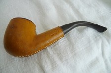 pipe  signé COURRIEU COGOLIN VIEILLE BRUYERE recouvert cuir - rare-