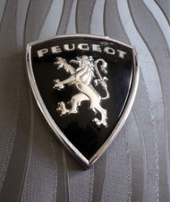 ANCIEN INSIGNE / PLAQUE CALANDRE AUTOMOBILE PEUGEOT BON ETAT