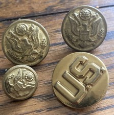 lot 4 Anciens Boutons militaire us ww2