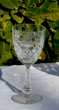 Verre à eau en cristal de Sèvres modèle Névada Haut. 16,5 cm - Diam buvant. 7,4