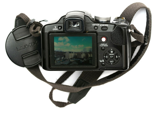 Panasonic lumix fz18 caméra - panasonic,