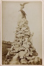 Italie Turin Monument du Mont