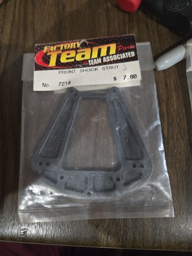 Team associated rc10 front - t3,