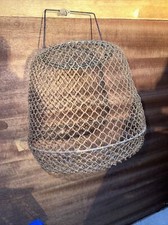 Ancienne bourriche nasse à poissons Maille métallique