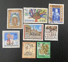 Lot de 8 timbres  anciens