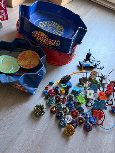 Beyblade metal fusion lot - metal,
