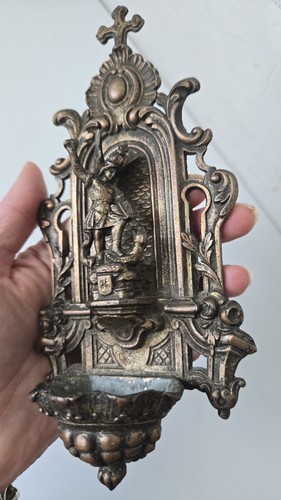Bénitier ancien métal - en,