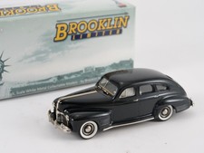 Brooklin Models n° BML 02 Pontiac Streamliner Torpedo 4-door sedan black 1/43