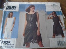 2647 PATRON VOGUE  ROBE JUPE