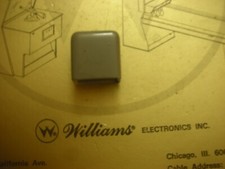 flipper ; Williams;  Bally; cache pour micro- switch plateau 